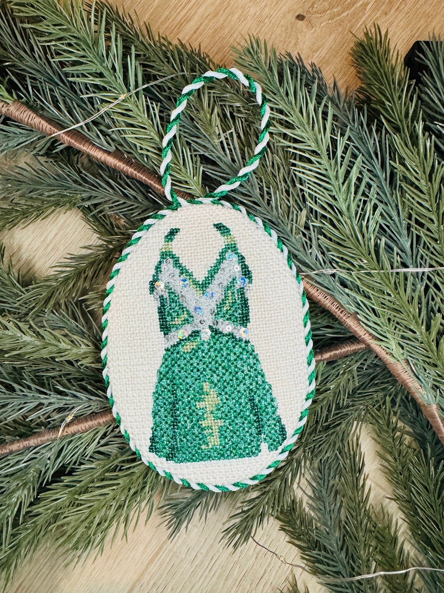 The Green Dress - Spectacular Series