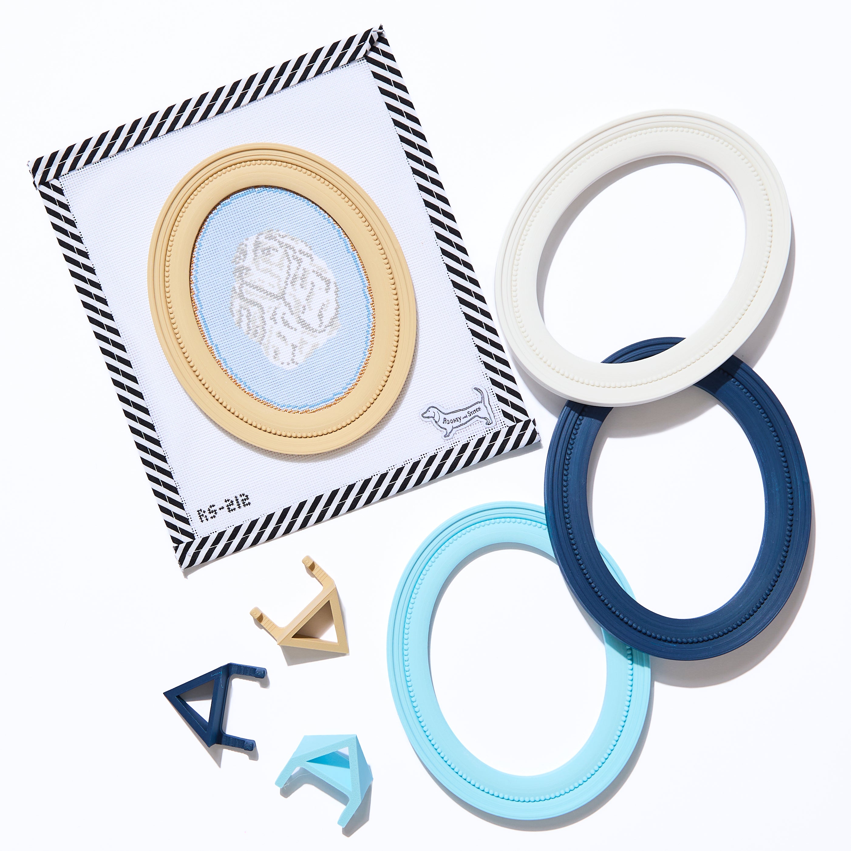 Oval Magnetic Snap Frame – Atlantic Blue Canvas