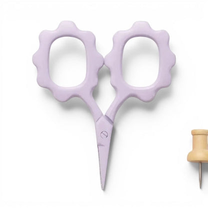 Small Scallop Scissors