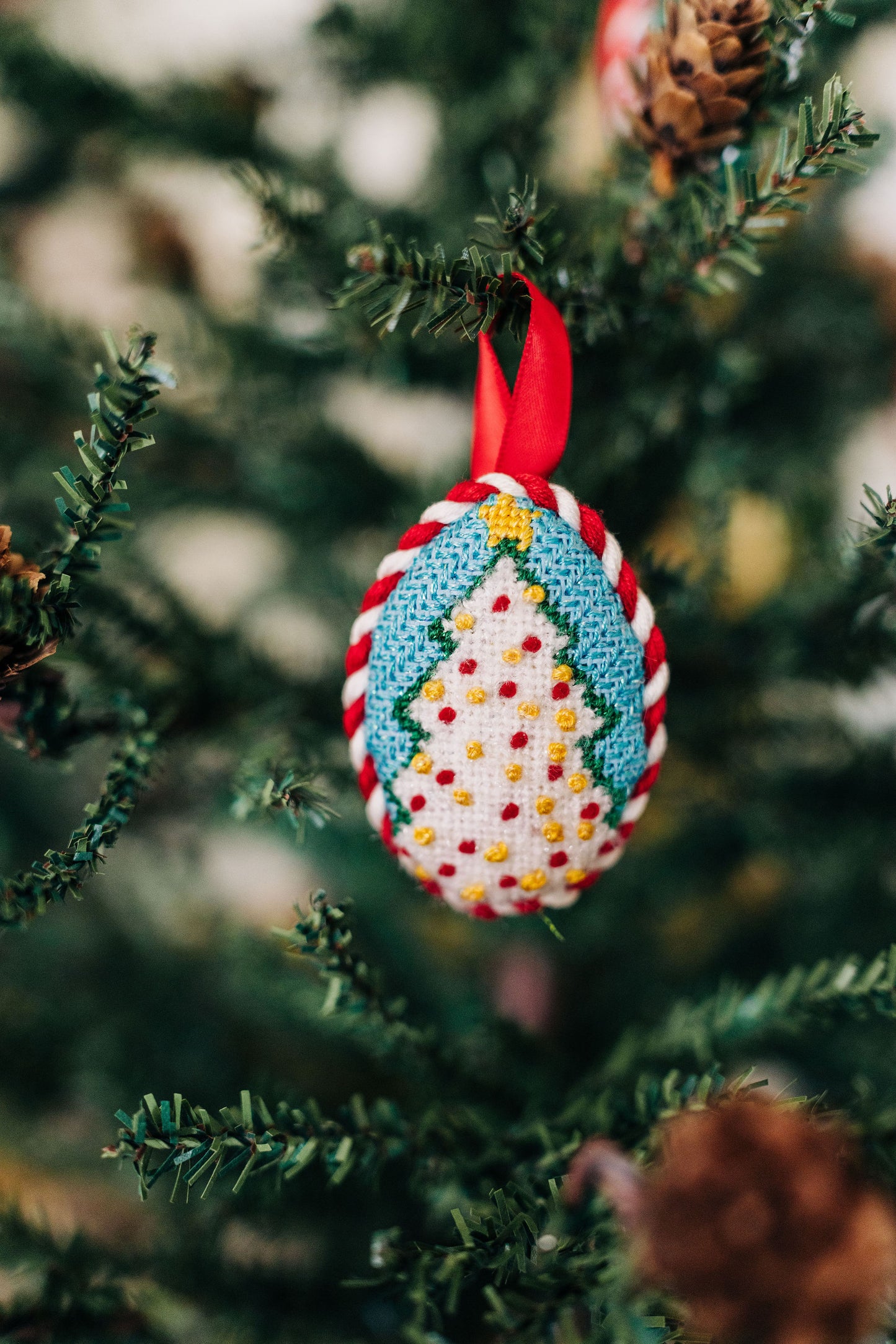 White Christmas Tree Mini